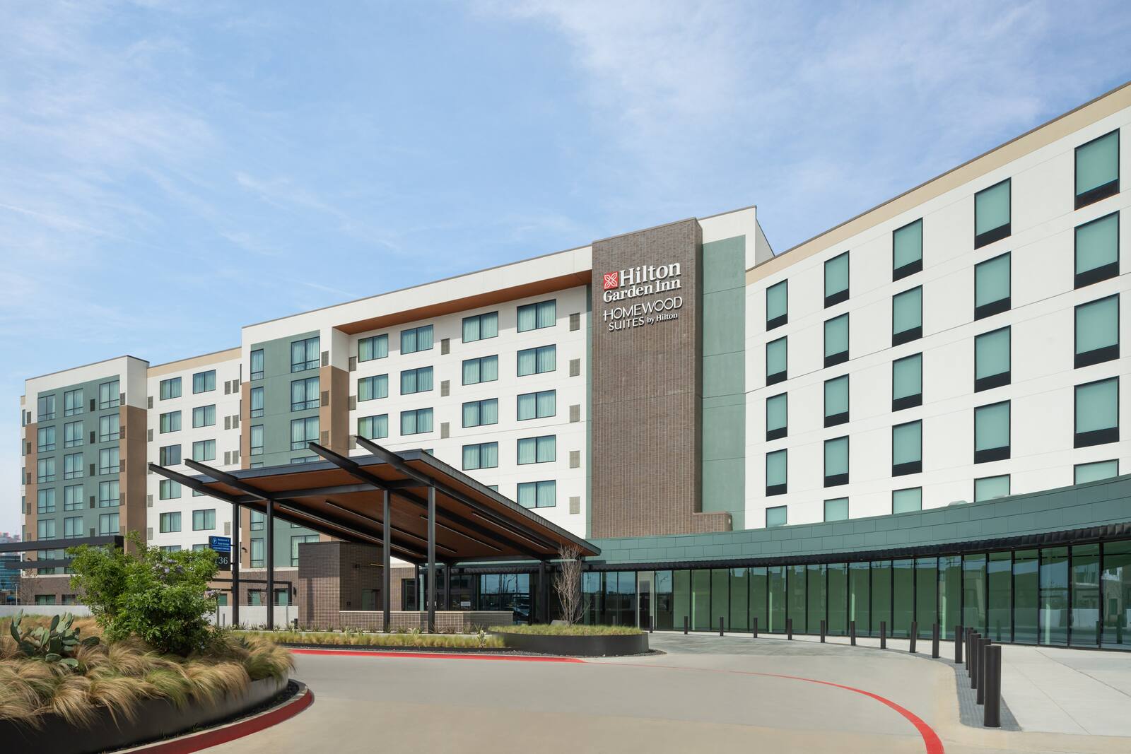 Hilton Garden Inn at EpicCentral exterior
